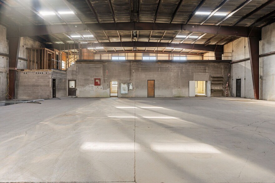 More Photos Of 1342 W Industrial Rd, Cedar City Warehouse For Lease