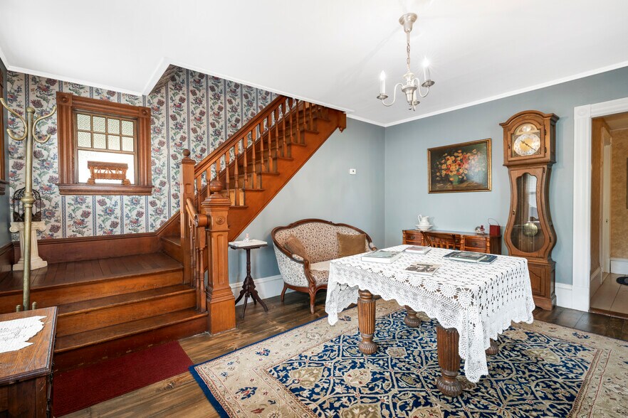 More Photos Of 5 Greenhouse Ln, Bradford Hospitality For Sale