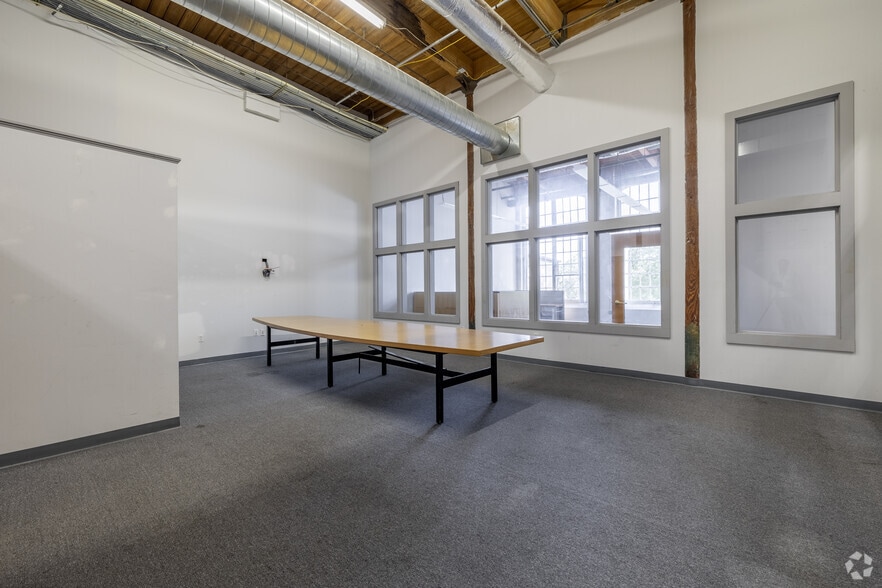 More Photos Of 10 Cordage Park, Plymouth Unknown For Lease