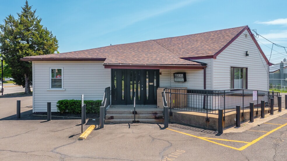 Primary Photo Of 1321 Veterans Hwy, Bristol Office For Sale