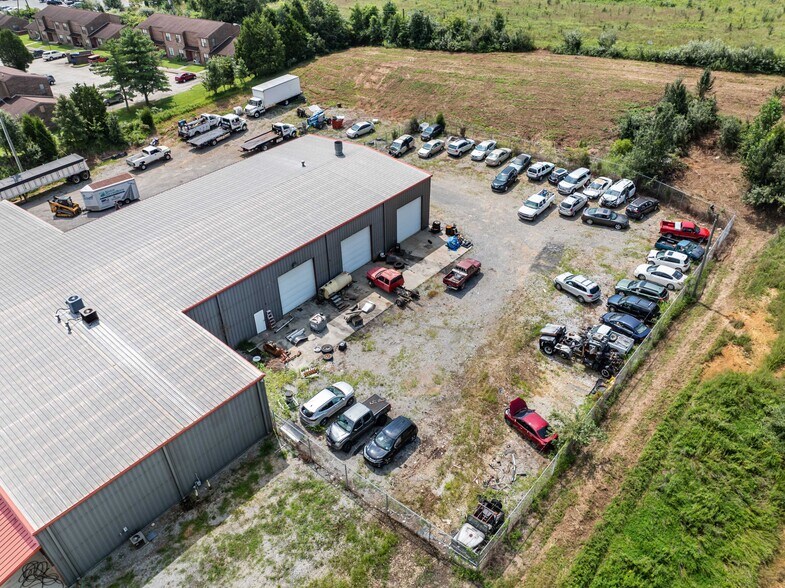 More Photos Of 660 New Hwy 68, Sweetwater Freestanding For Sale