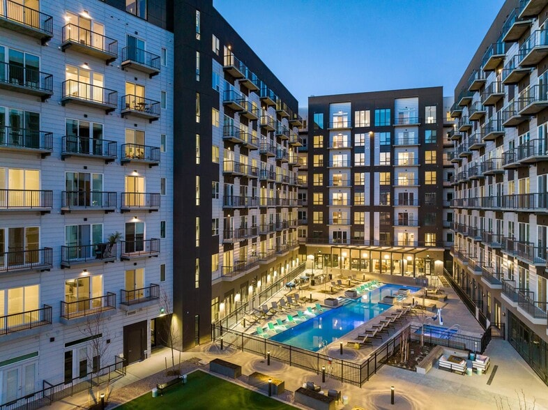 More Photos Of 2520 Wewatta Way, Denver Apartments For Lease