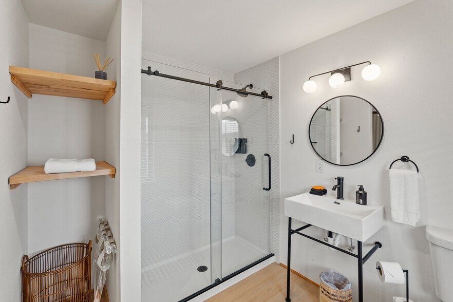 More Photos Of 4 N Chamisa Dr, Santa Fe Specialty For Sale