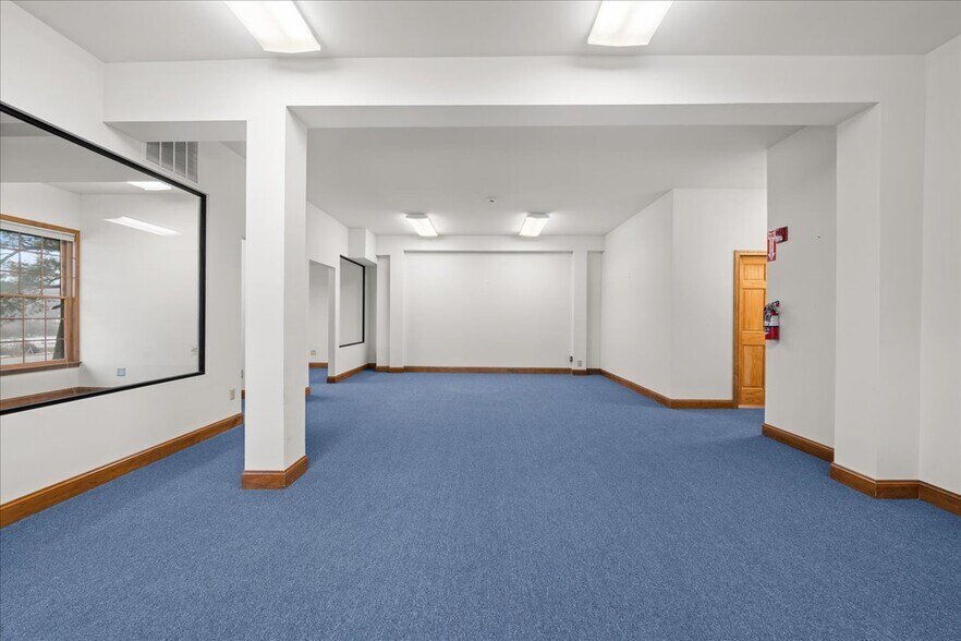 More Photos Of 100 Egbertson Rd, Campbell Hall Loft Creative Space For Lease