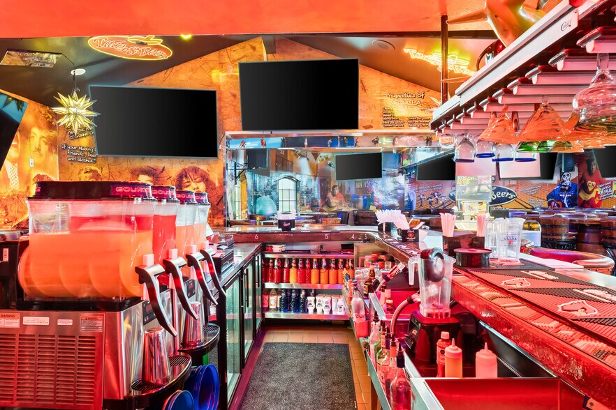 More Photos Of 1884 Arizona 95, Bullhead City General Retail For Sale