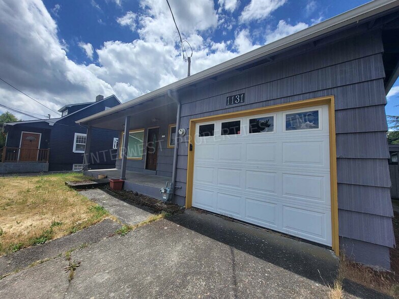 Primary Photo Of 1131 NE 72nd Ave, Portland Specialty For Lease