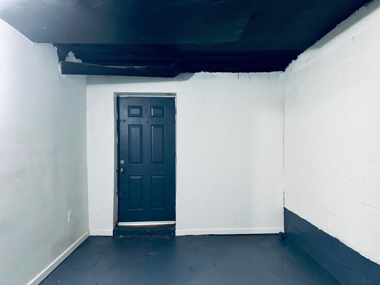 More Photos Of 25 Maynard Ct, Pontiac Apartments For Sale