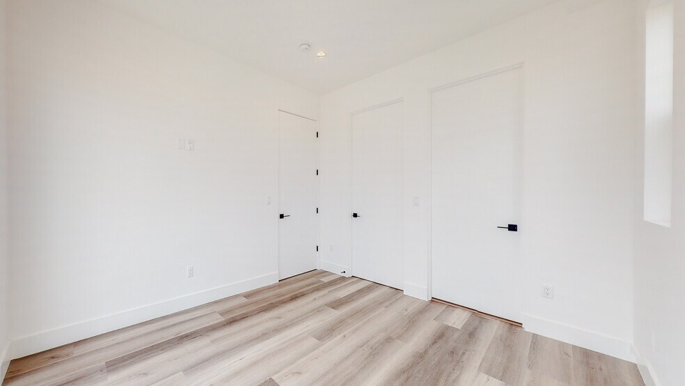 More Photos Of 525 N Normandie Ave, Los Angeles Apartments For Sale