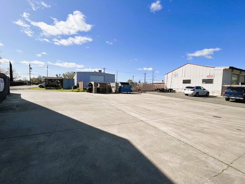 248 S Airport Way, Manteca, CA 95337 Auto Repair For Sale