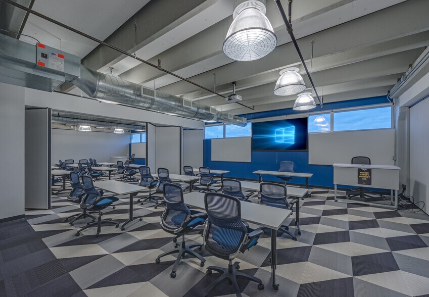 More Photos Of 15415 Katy Fwy, Houston Office For Sale