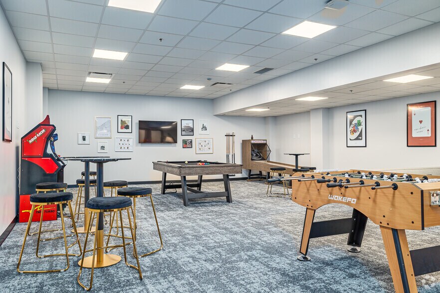 More Photos Of 3800 Park East Dr, Beachwood Apartments For Lease