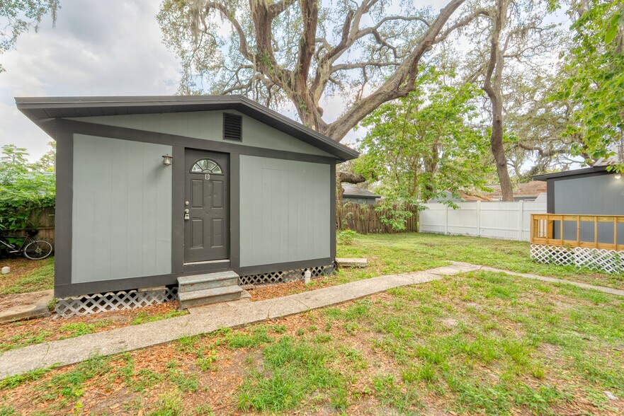Primary Photo Of 8912 N Ashley St, Tampa Apartments For Sale