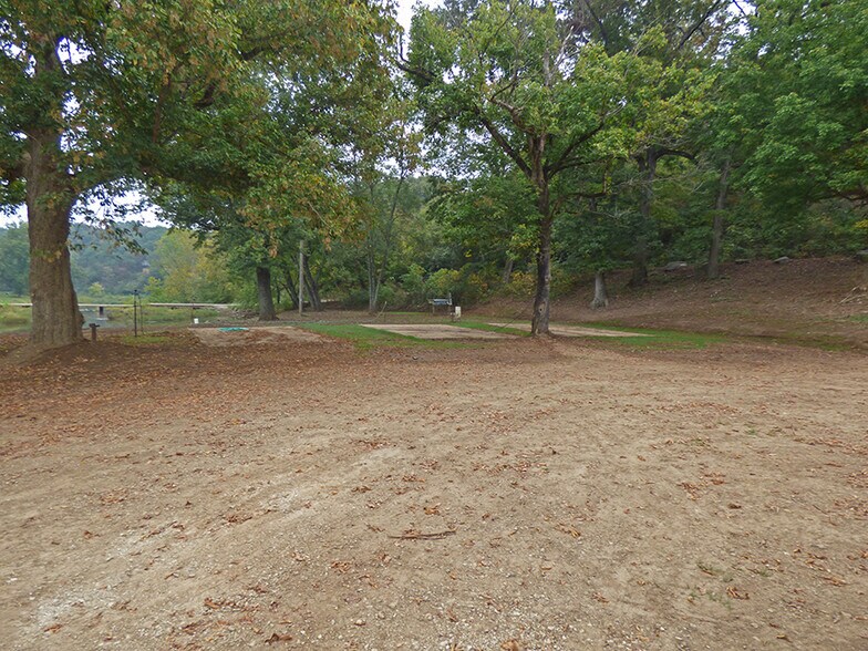 More Photos Of Griffin Road, Hardy Land For Sale