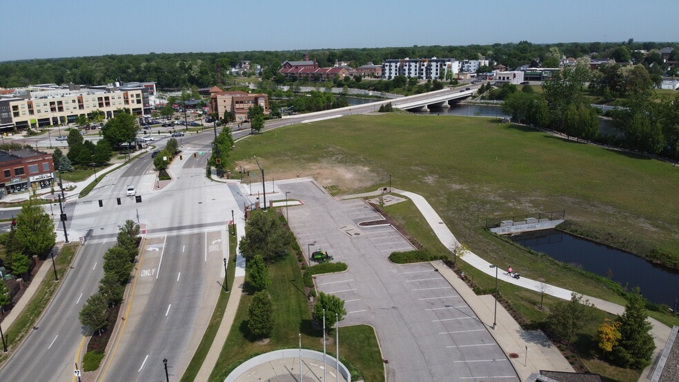 More Photos Of 200 N Church St, Mishawaka Office For Lease