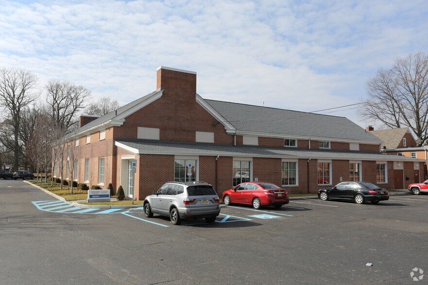 More Photos Of 123 Chester Ave, Moorestown Office For Sale