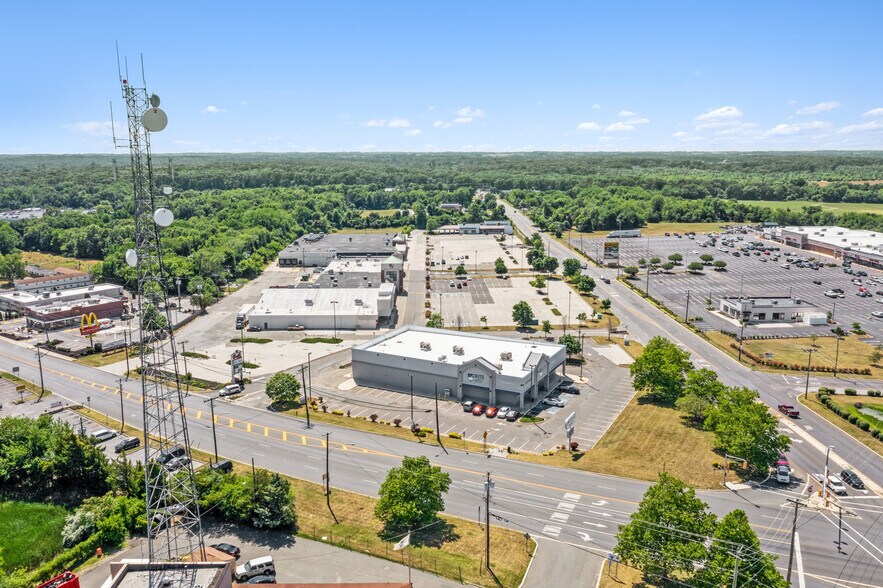 More Photos Of 15 Cornwell Dr, Bridgeton Unknown For Lease