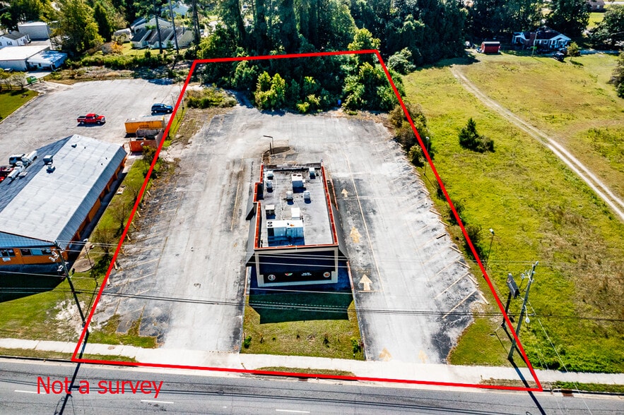 More Photos Of 2405 Neuse Blvd, New Bern Showroom For Sale