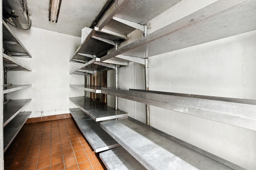 More Photos Of 4355 Sonoma Blvd, Vallejo Restaurant For Sale