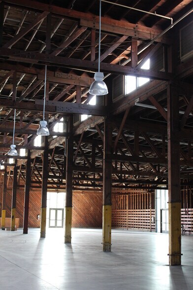More Photos Of 112 E 22nd St, San Pedro Warehouse For Lease