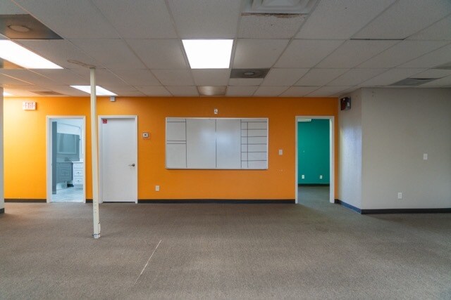 More Photos Of 13555 Automobile Blvd, Clearwater Medical For Lease