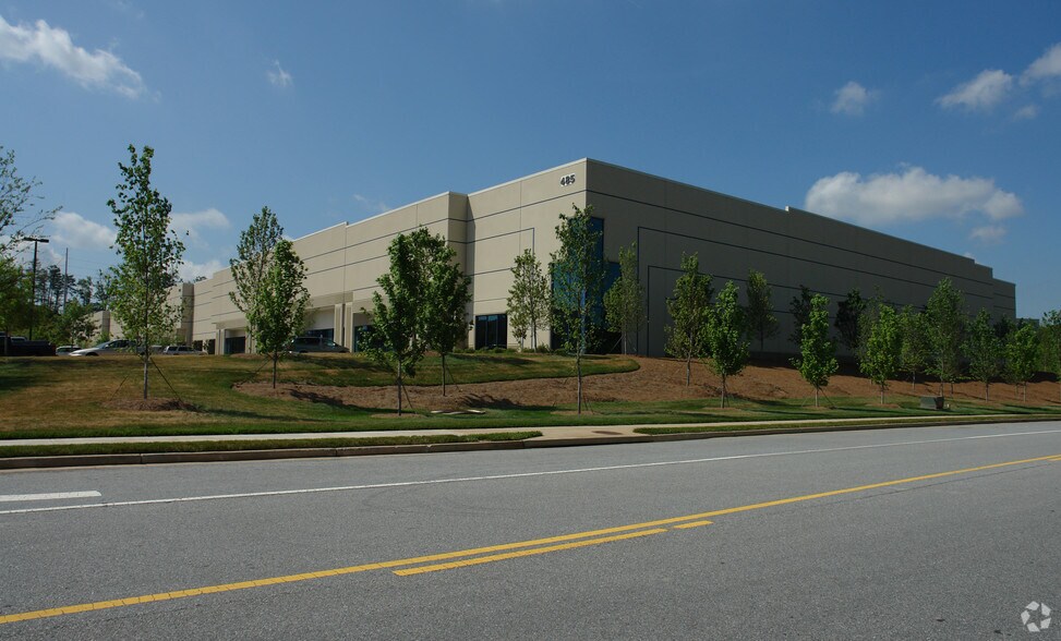 More Photos Of 485 Horizon Dr, Suwanee Warehouse For Lease
