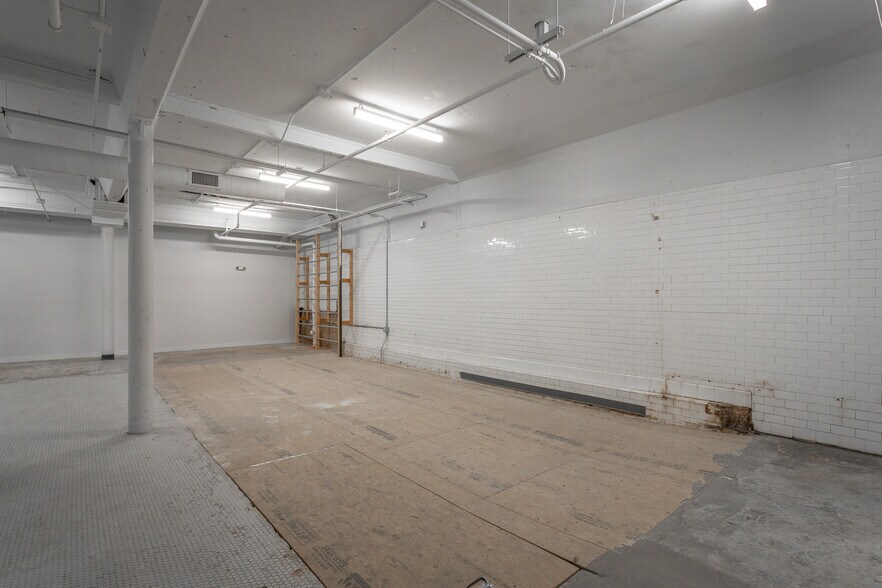 More Photos Of 123 E 7th St, Chattanooga Office For Sale