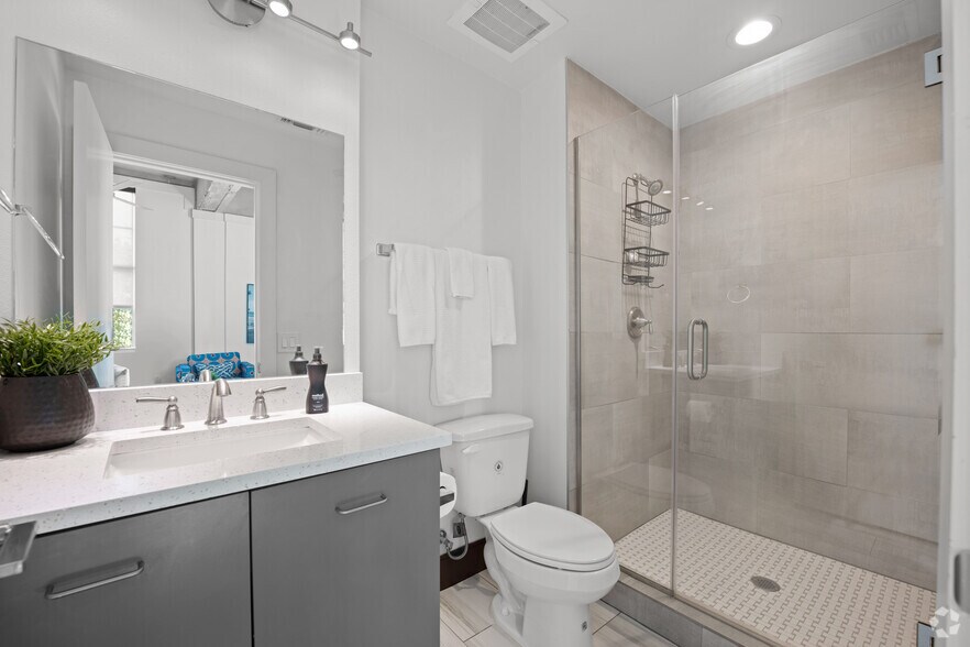 More Photos Of 1403 Corinth Rd, Dallas Apartments For Sale
