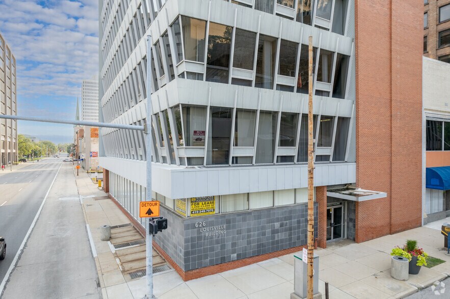 More Photos Of 626 Madison Ave, Toledo Office For Lease