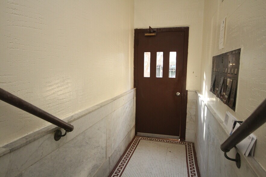 More Photos Of 4021 61st St, Woodside Apartments For Sale