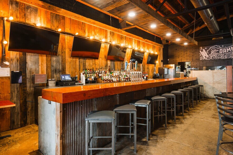 More Photos Of 151 River St, Elk Rapids General Retail For Sale