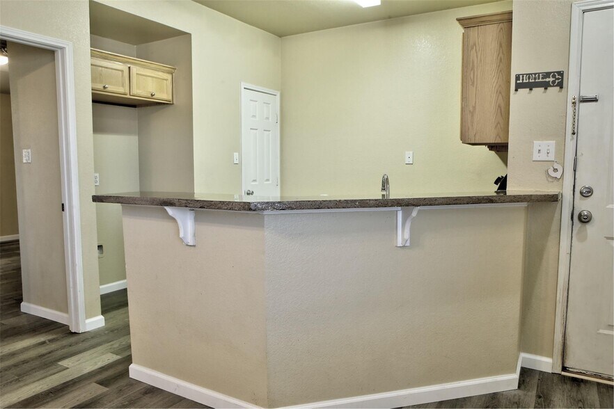 More Photos Of 141 Lindas Creek Ln, Weatherford Multifamily For Sale