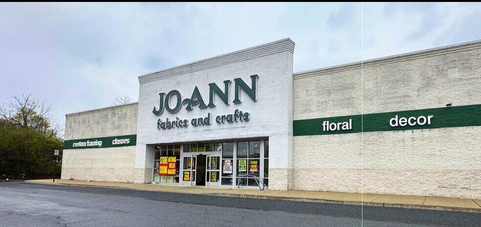 Primary Photo Of 1075 Woodland Rd, Reading General Retail For Lease