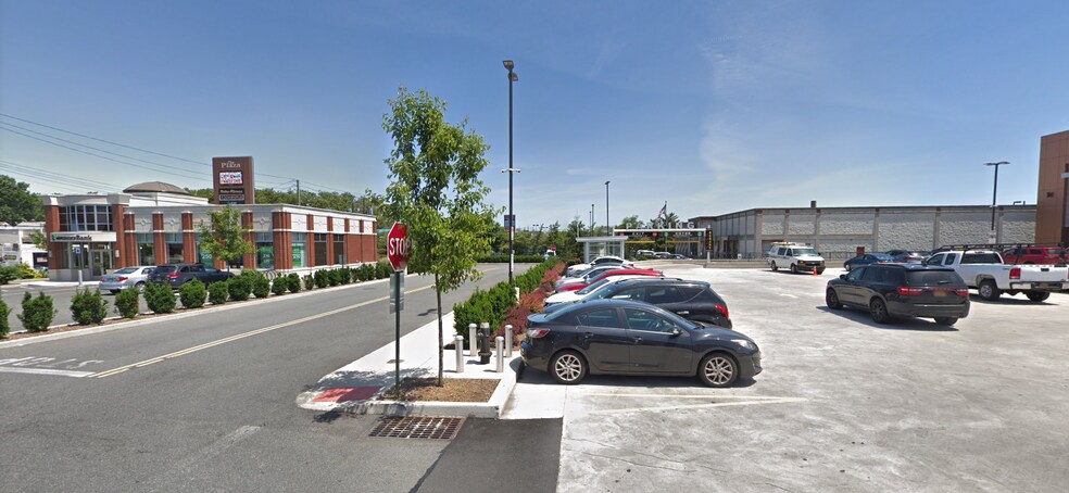 More Photos Of 2590 Hylan Blvd, Staten Island Unknown For Lease