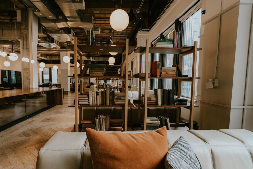 More Photos Of 708 Main St, Houston Office For Lease