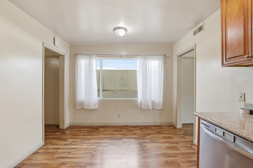 More Photos Of 3521 Ocean View Blvd, Glendale General Retail For Sale