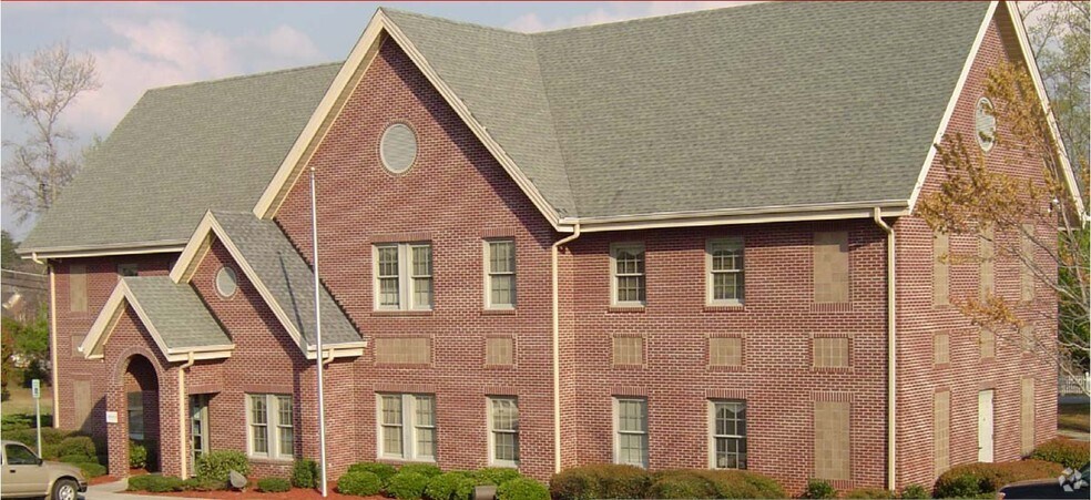 More Photos Of 280 Commonwealth Dr, Greenville Bank For Sale