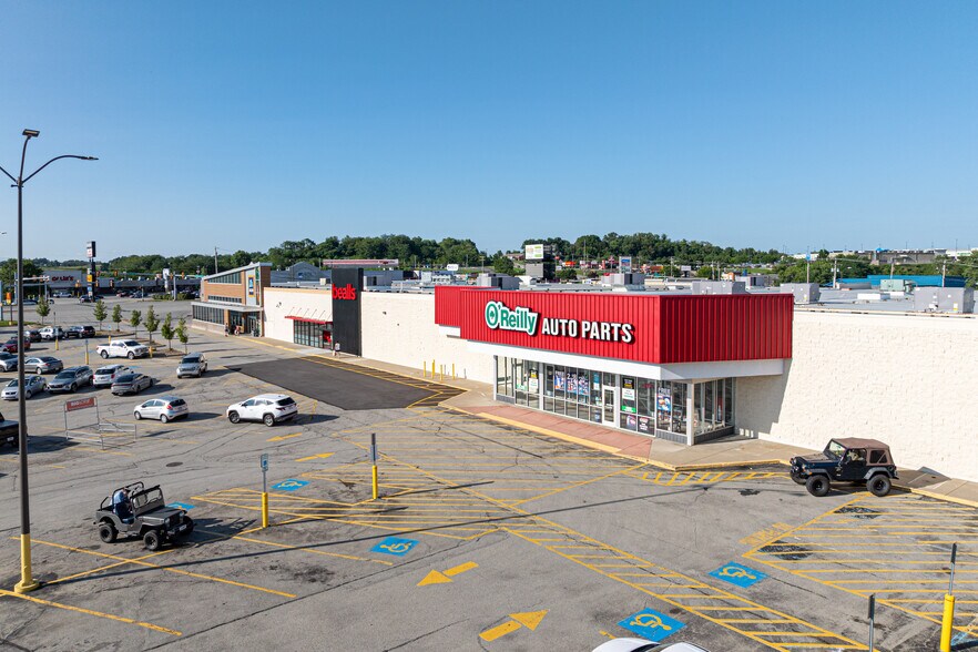 More Photos Of 100 Cross Roads Plz, Mount Pleasant Freestanding For Lease
