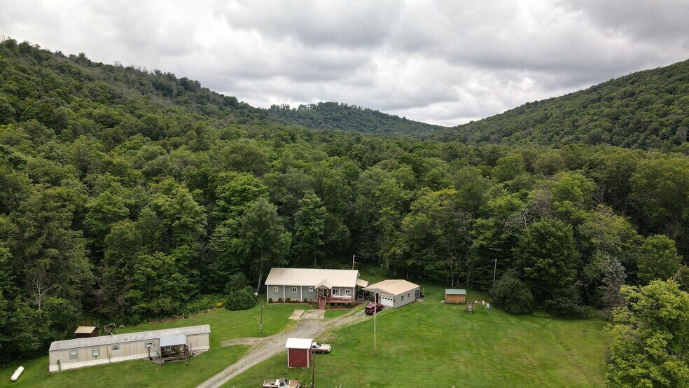 More Photos Of 15 Decasper Dr, Lewis Run Manufactured Housing Mobile Home Park For Sale