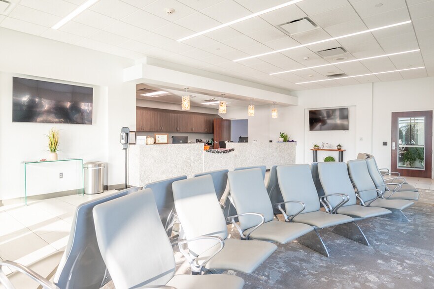 More Photos Of 225 Tomlinson Dr, Starkville Medical For Sale