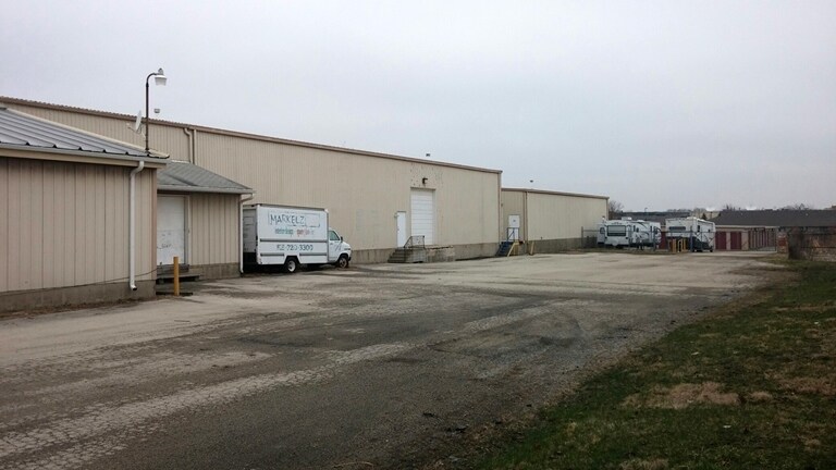 More Photos Of 2415 Mcdonough St, Joliet Warehouse For Lease