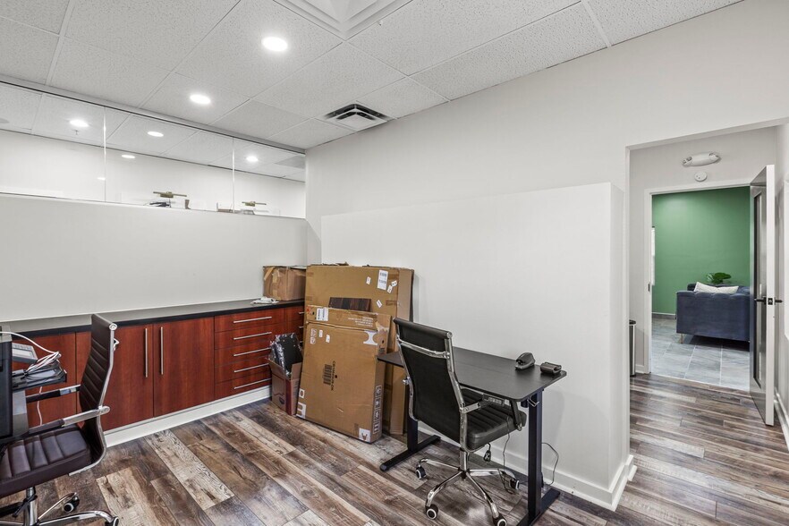 More Photos Of 14203 Park Center Dr, Laurel Office For Lease