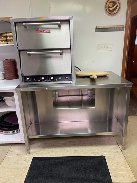 More Photos Of 1640 W US-2, Crystal Falls Restaurant For Lease