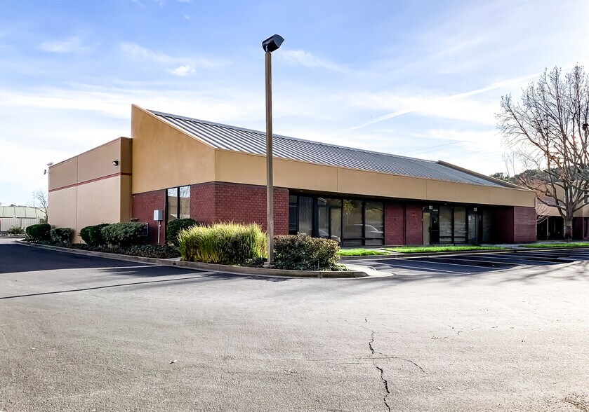 Primary Photo Of 999 Andersen Dr, San Rafael Warehouse For Lease
