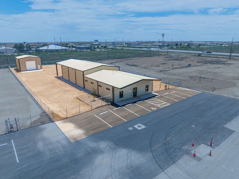 More Photos Of 1714 N FM 1788, Midland Warehouse For Lease