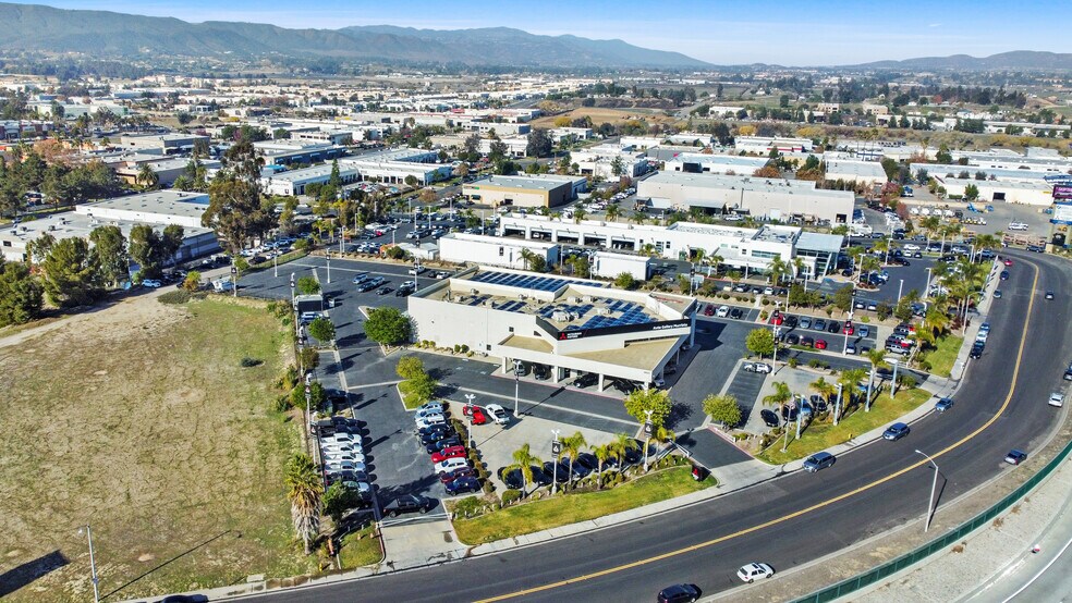 More Photos Of 26825 Auto Mall Pky, Murrieta Auto Dealership For Lease