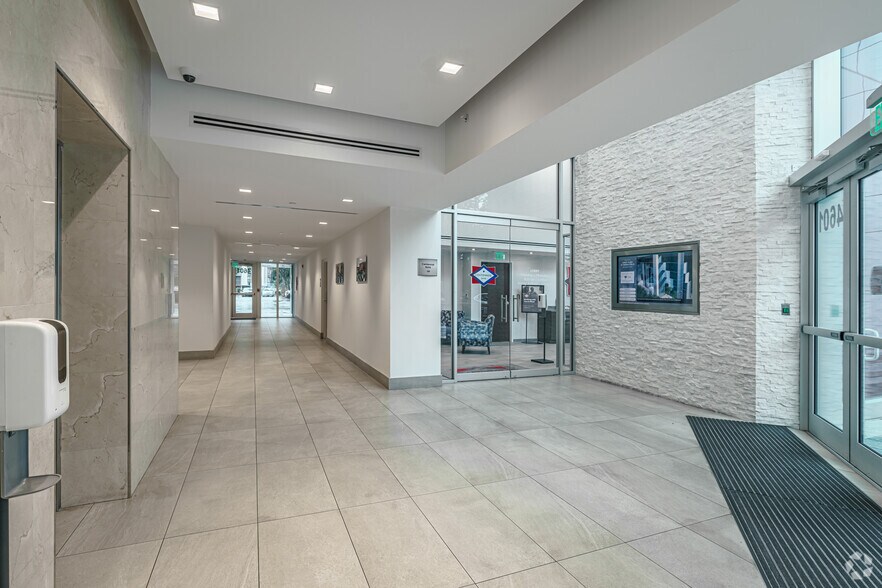 More Photos Of 4601 Sheridan St, Hollywood Office For Lease