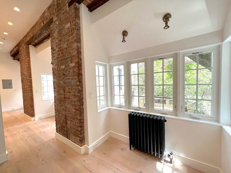 More Photos Of 28 W 89th St, New York Apartments For Sale