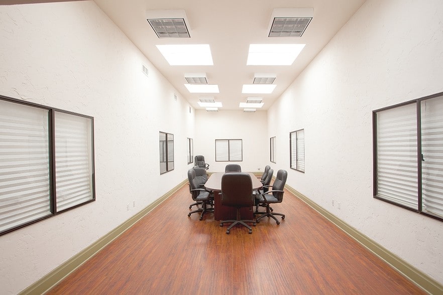 More Photos Of 1002-1008 S Pacific Ave, San Pedro Storefront Retail Office For Lease