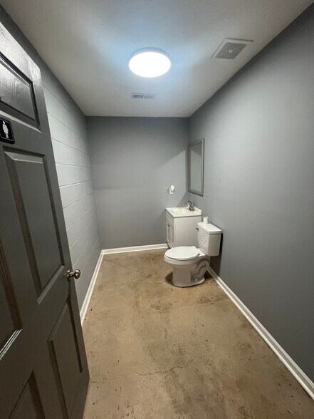 More Photos Of 5939 Wilkinson Blvd, Belmont Manufacturing For Lease