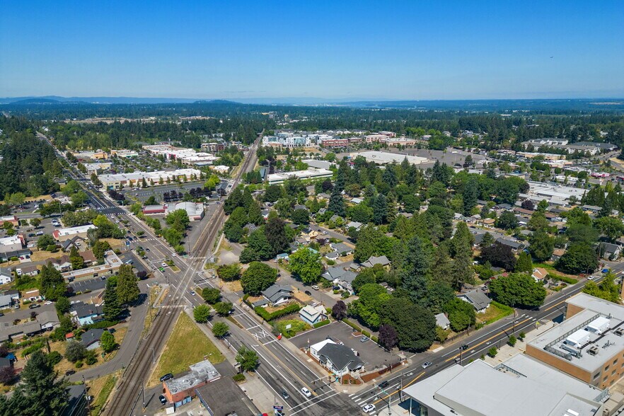 More Photos Of 1005 N Main Ave, Gresham Office For Sale